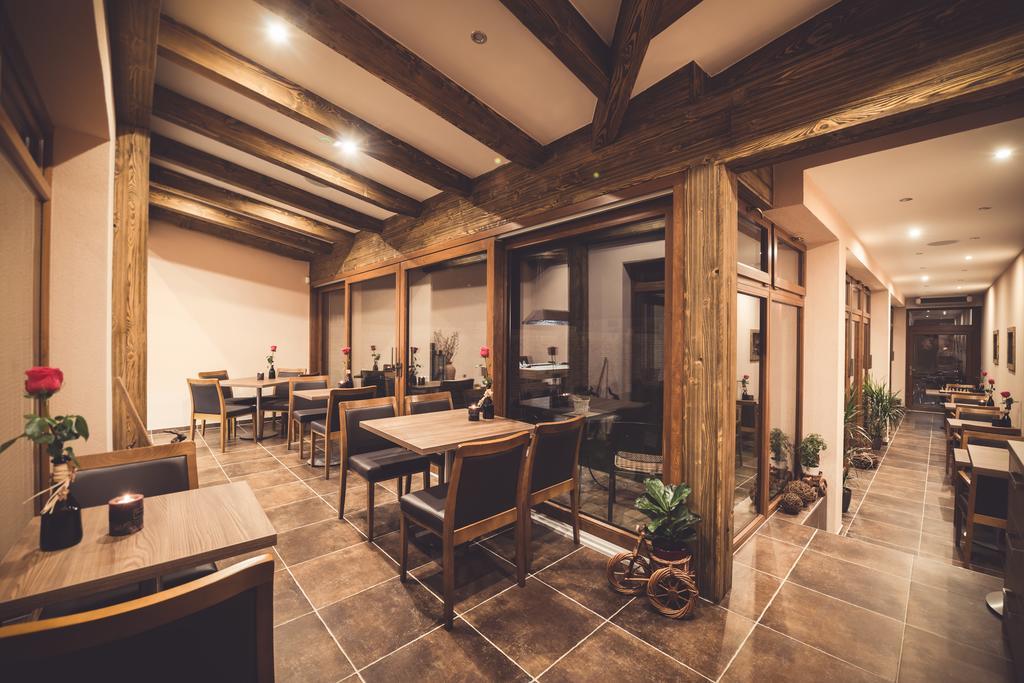 Penzion Vino Hruska Blatnicka ภายนอก รูปภาพ